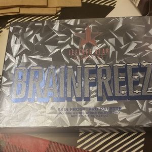 Jeffree Star highlighter pallet and lip ammunition